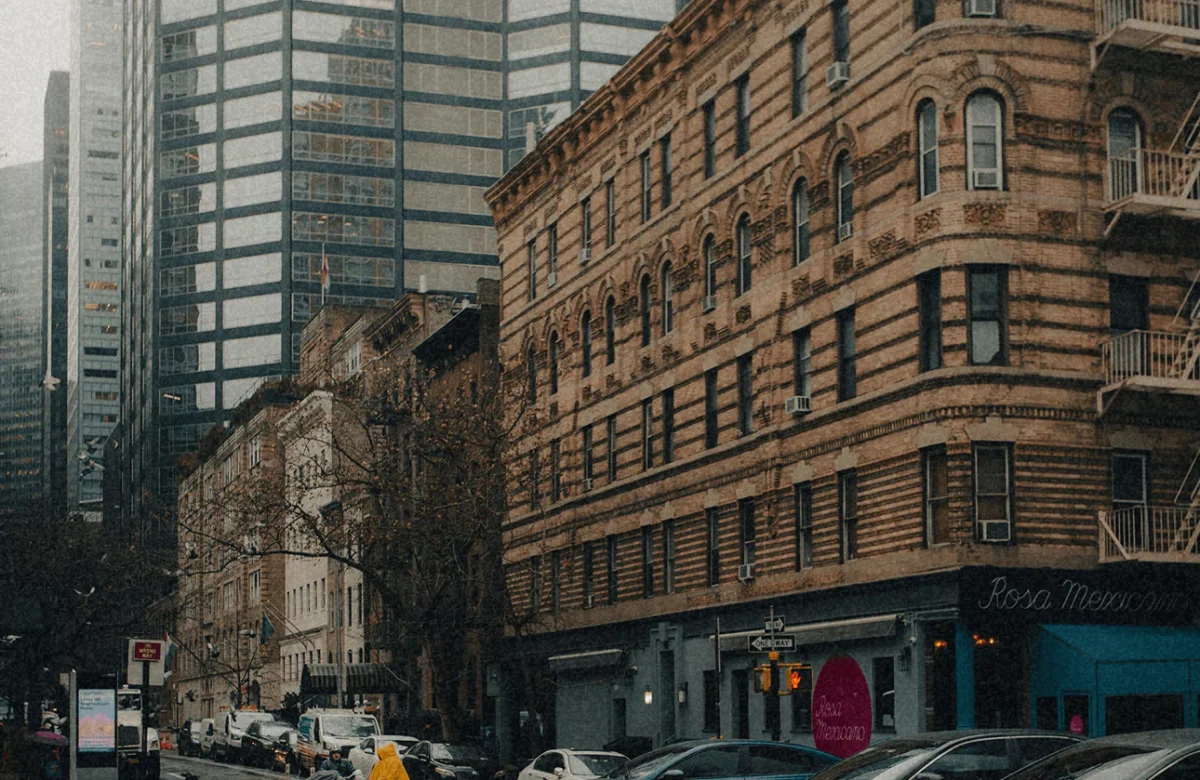 5 Key Strategies for Growing in Competitive Market: Offer tips for startup.