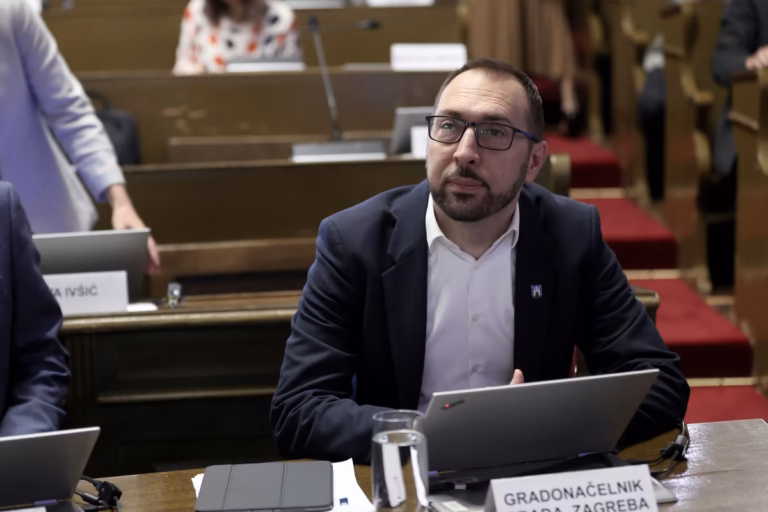 TOMAŠEVIĆ ŽESTOKO UZVRATIO HDZ-u: “Jedina ste stranka osuđena za korupciju”