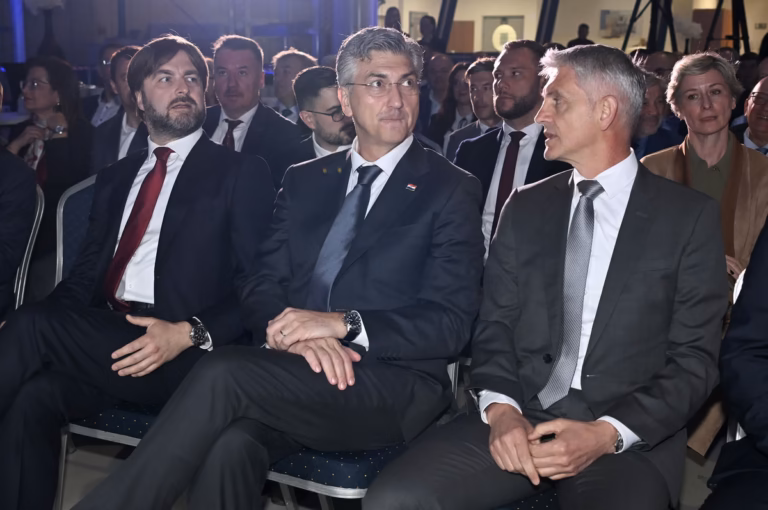 SINDIKALIST BEZ ZADRŠKE O VLADINIM POTEZIMA: Teret opet snose građani, evo kako!