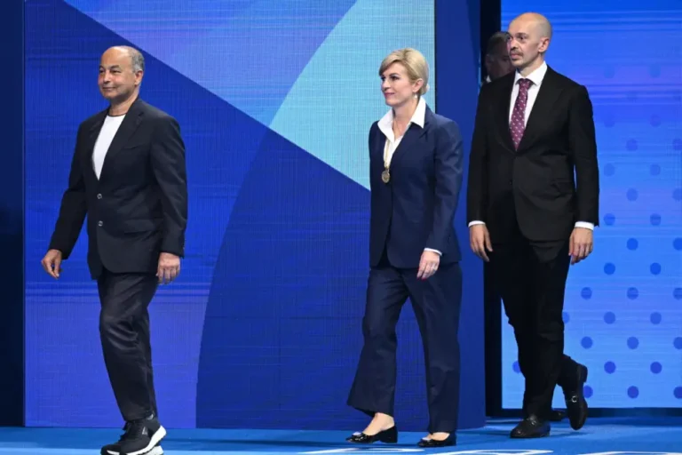 KOLINDA POSLALA PORUKU NAKON OSTAVKE MATEŠE: “Neće se miješati dok…”